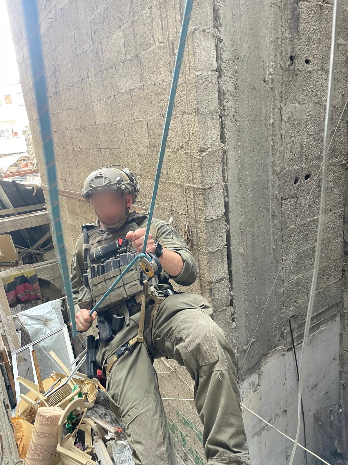 לוחם יהלם סמור