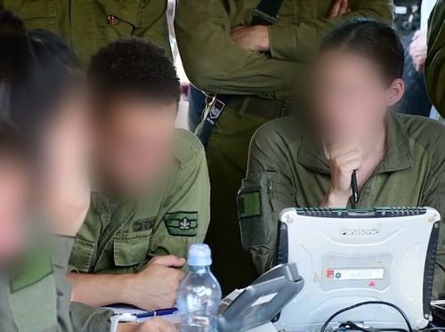 המפקדים מאחורי ירי הרקטה