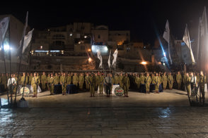 טירונות טירונים לוחמים בחטיבת בכפיר כפיר בטקס טקס בכותל כותל כבד מדי